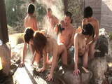 A melhor festa de orgia japonesa com prostitutas